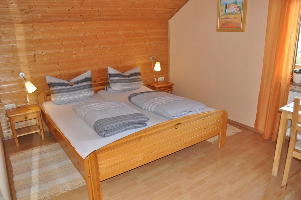 Pension Jonas Baar  Room photo